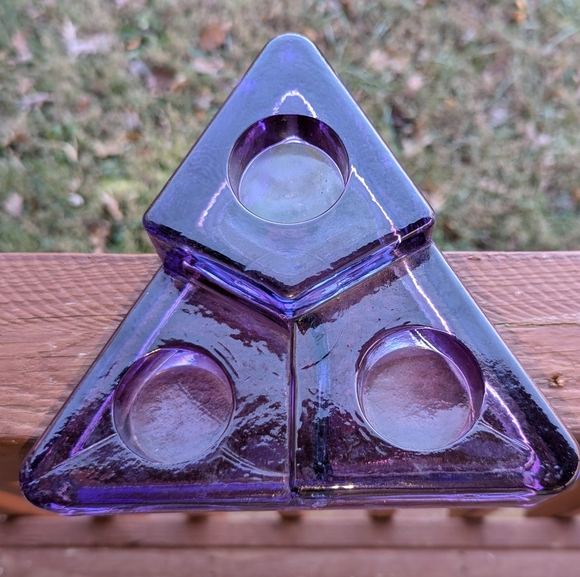 VTG PURPLE GLASS TEA LIGHT HOLDER - Picture 2 of 5